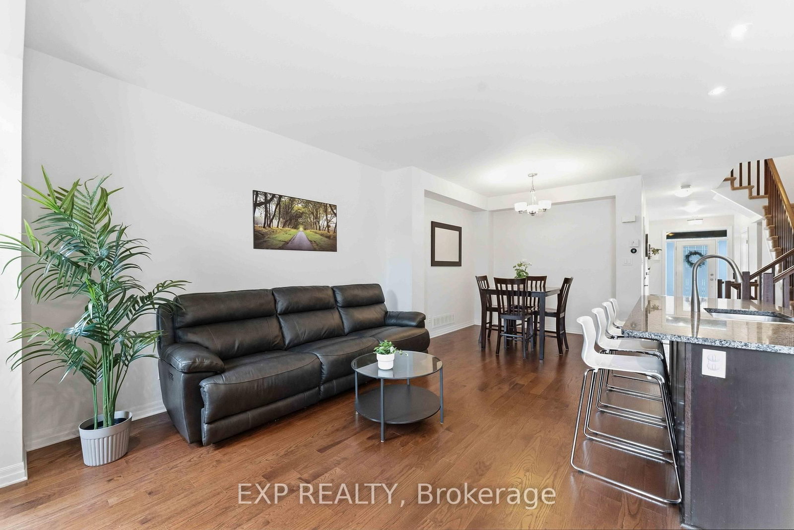 151 Hawkshaw Crescent • Ottawa, ON photo 9