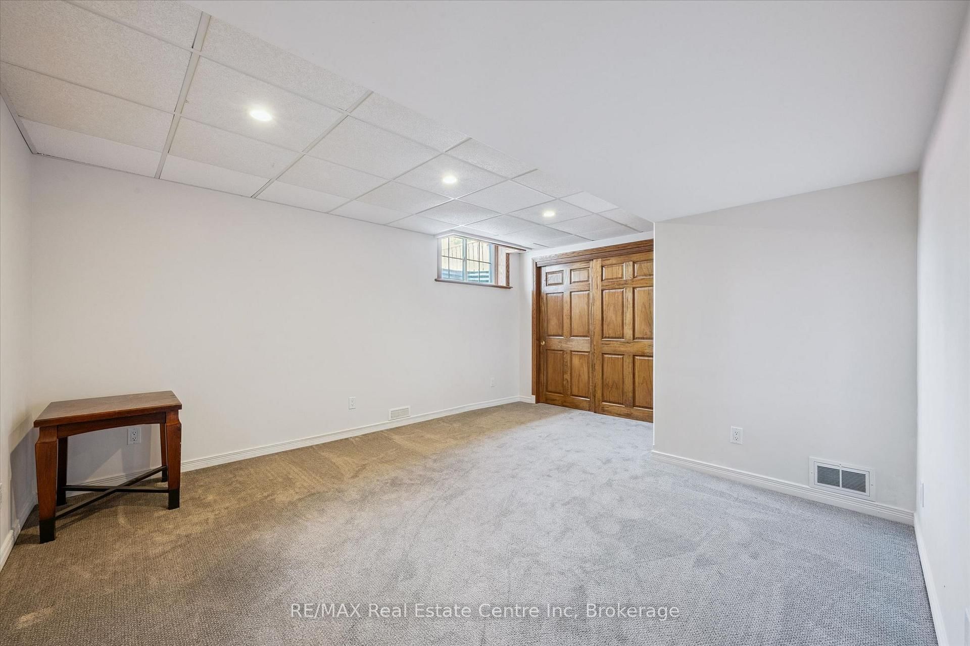 332 Daniel Crescent