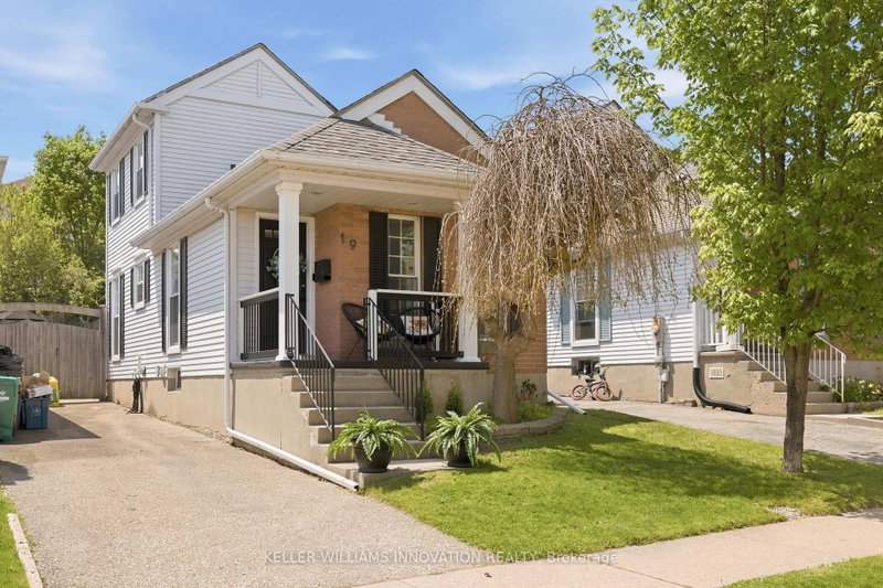 home for sale on 19 Milfoil Crescent