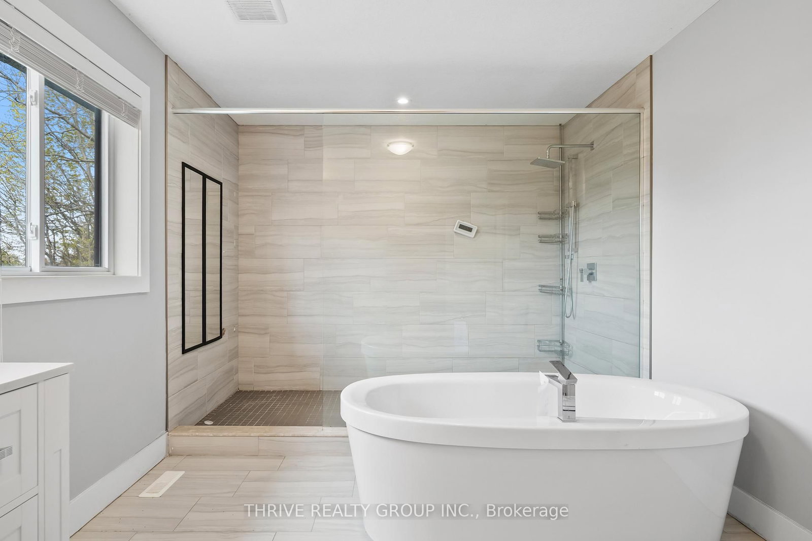 483 Sophia Crescent - Photo 23