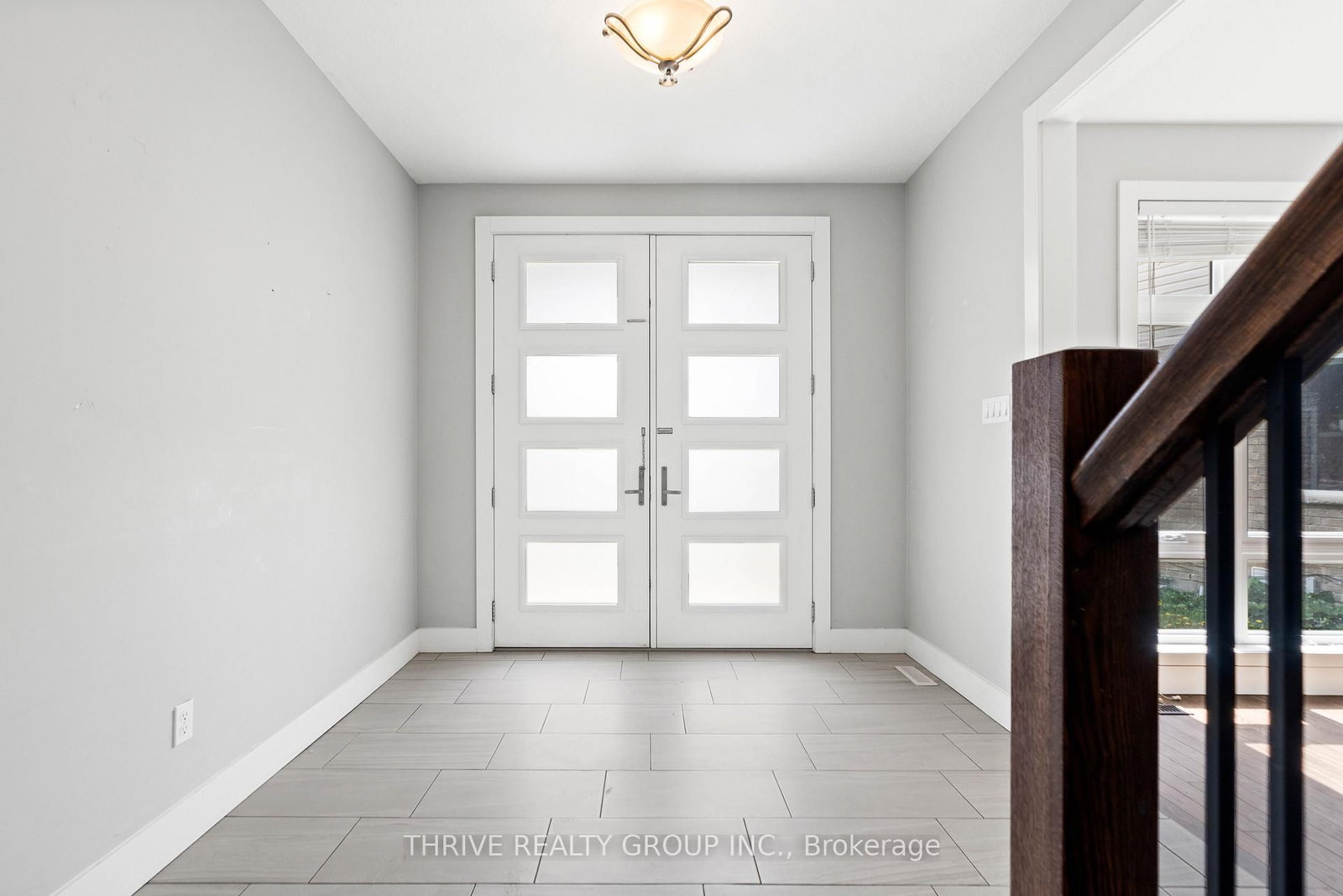 483 Sophia Crescent - Photo 5