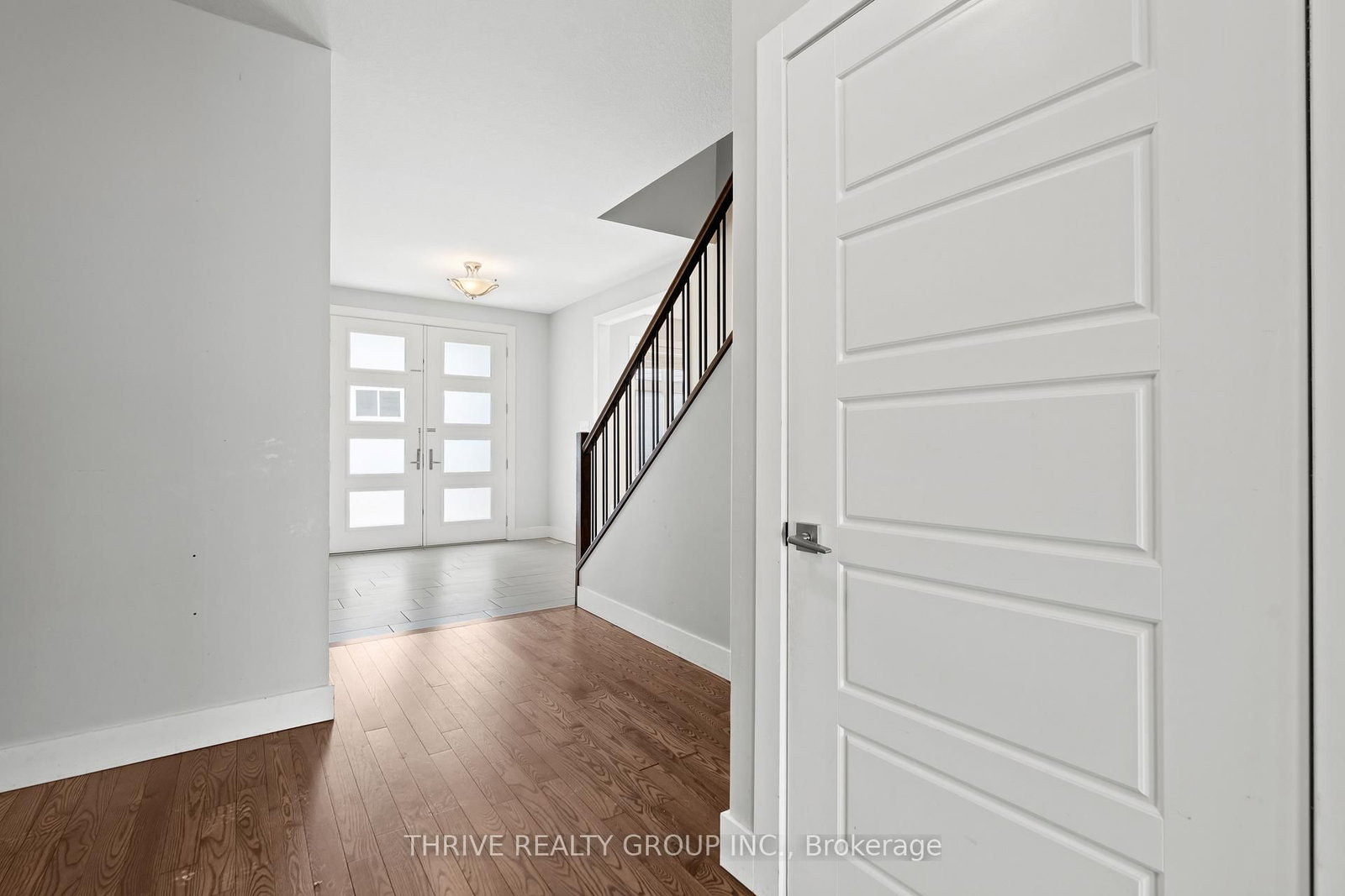 483 Sophia Crescent - Photo 8
