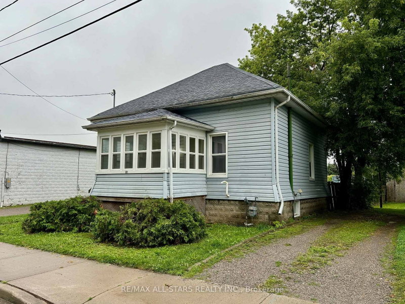 81 Durham Street W