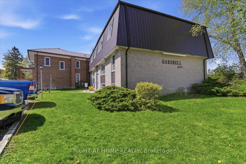 116 Saskatoon Ave N photo 3