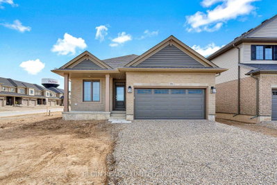 79 Hemlock Crescent