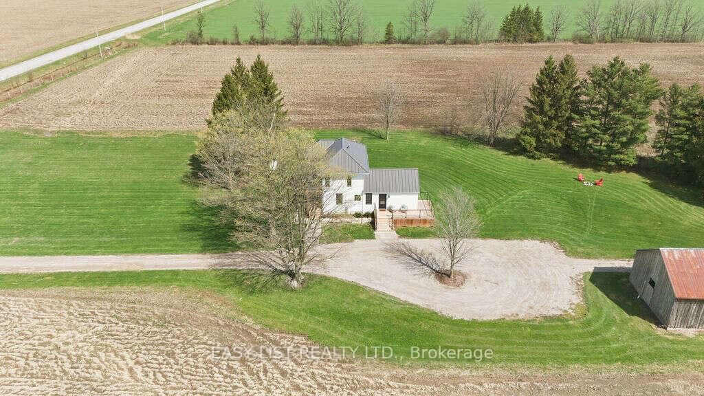 8993 Petrolia Line • Brooke-Alvinston, ON photo 10