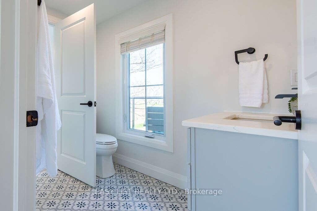 8993 Petrolia Line • Brooke-Alvinston, ON photo 31