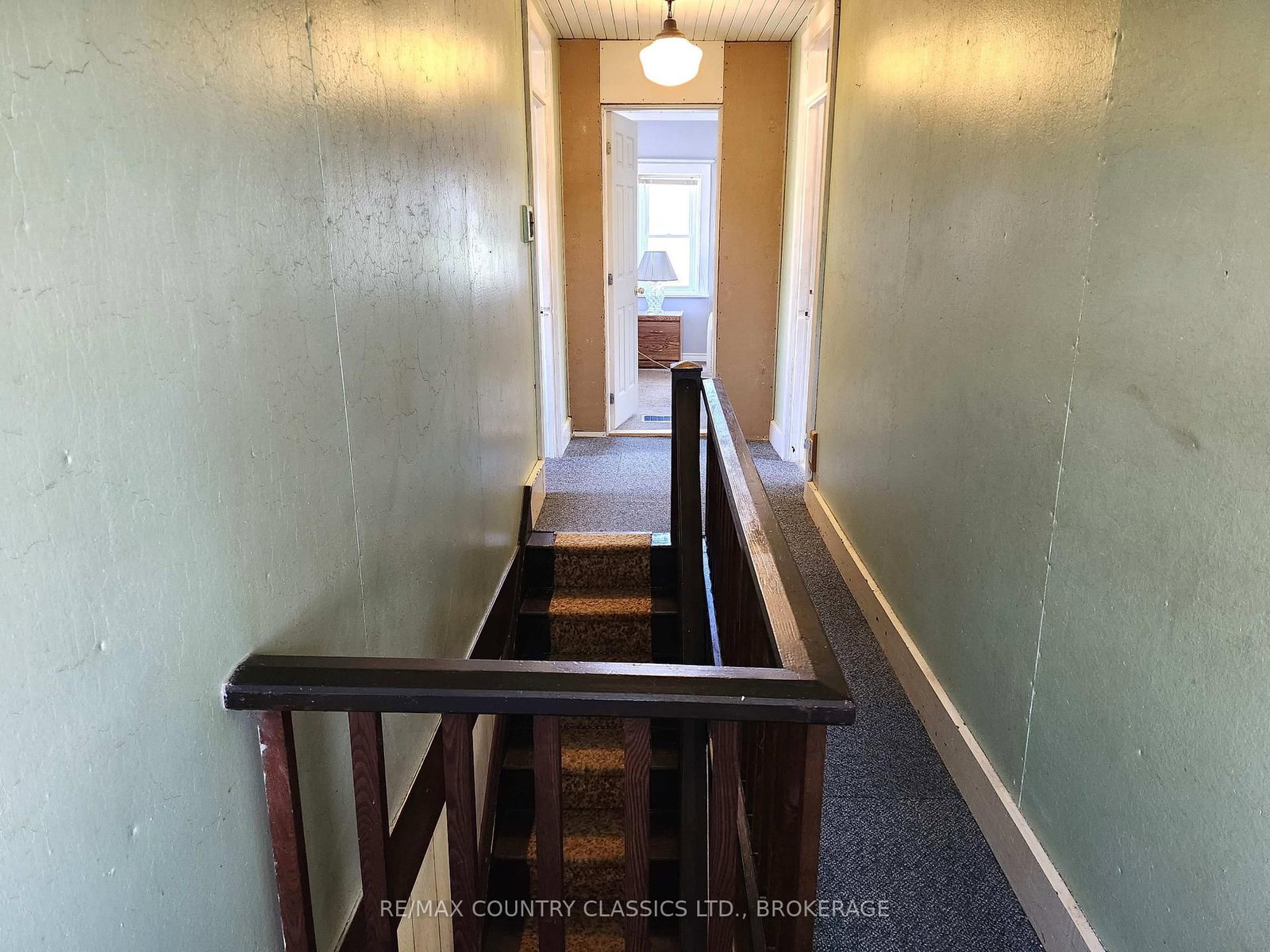 11 S Central Street • Denbigh, ON photo 16