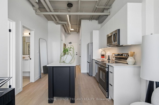 307 - 685 Richmond Street
