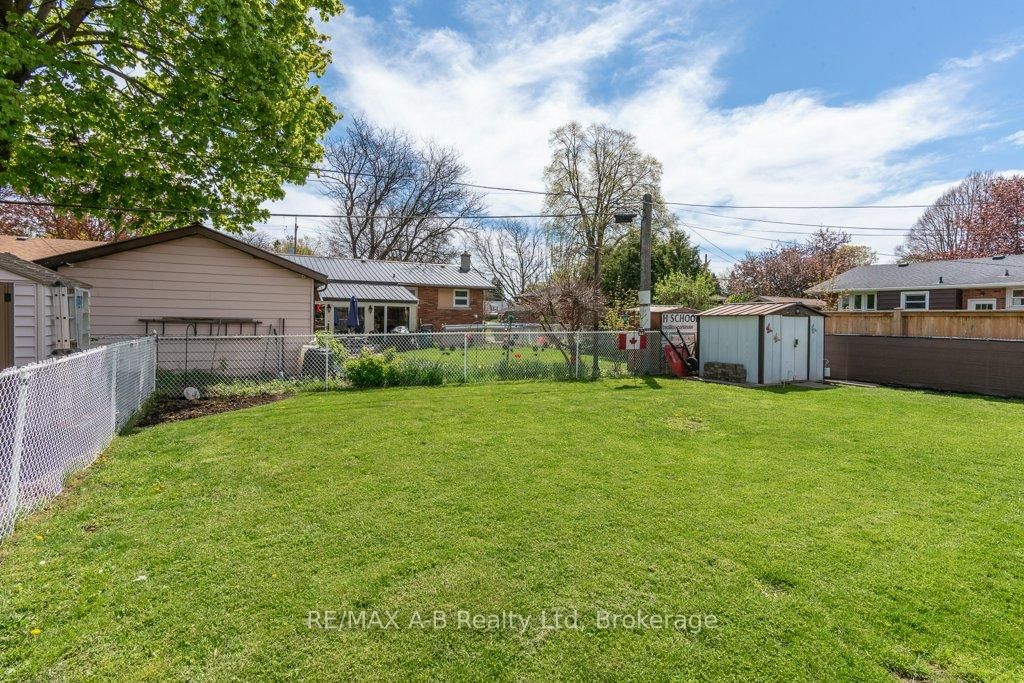 61 Mc Donald Street • Stratford, ON photo 12