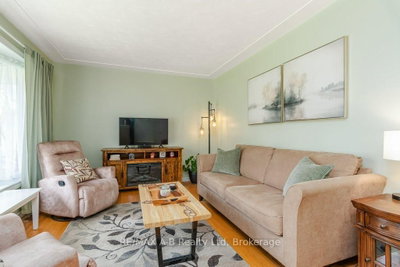 61 Mc Donald Street • Stratford, ON photo 3