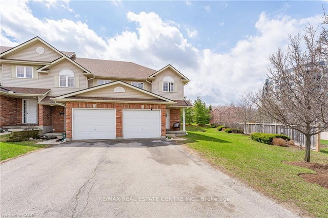 30 Fallowfield Drive