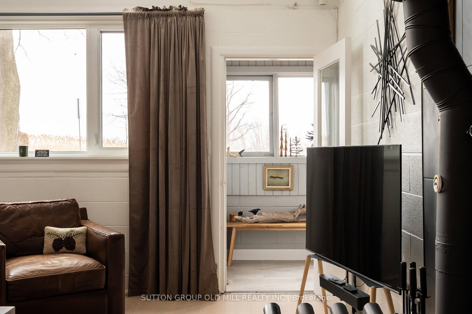 25 Lakeshore Road W • Port Colborne, ON photo 2