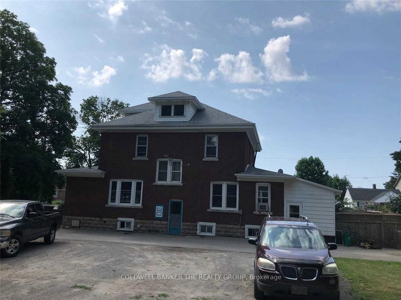 6133 Drummond Drive