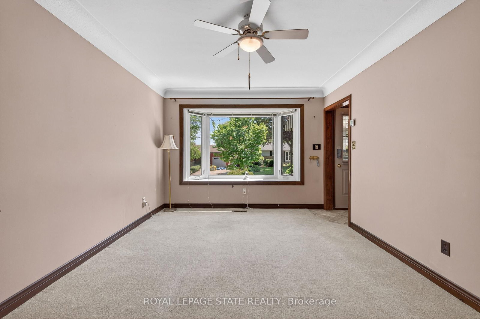 16 Brodick Street • Hamilton, ON photo 11