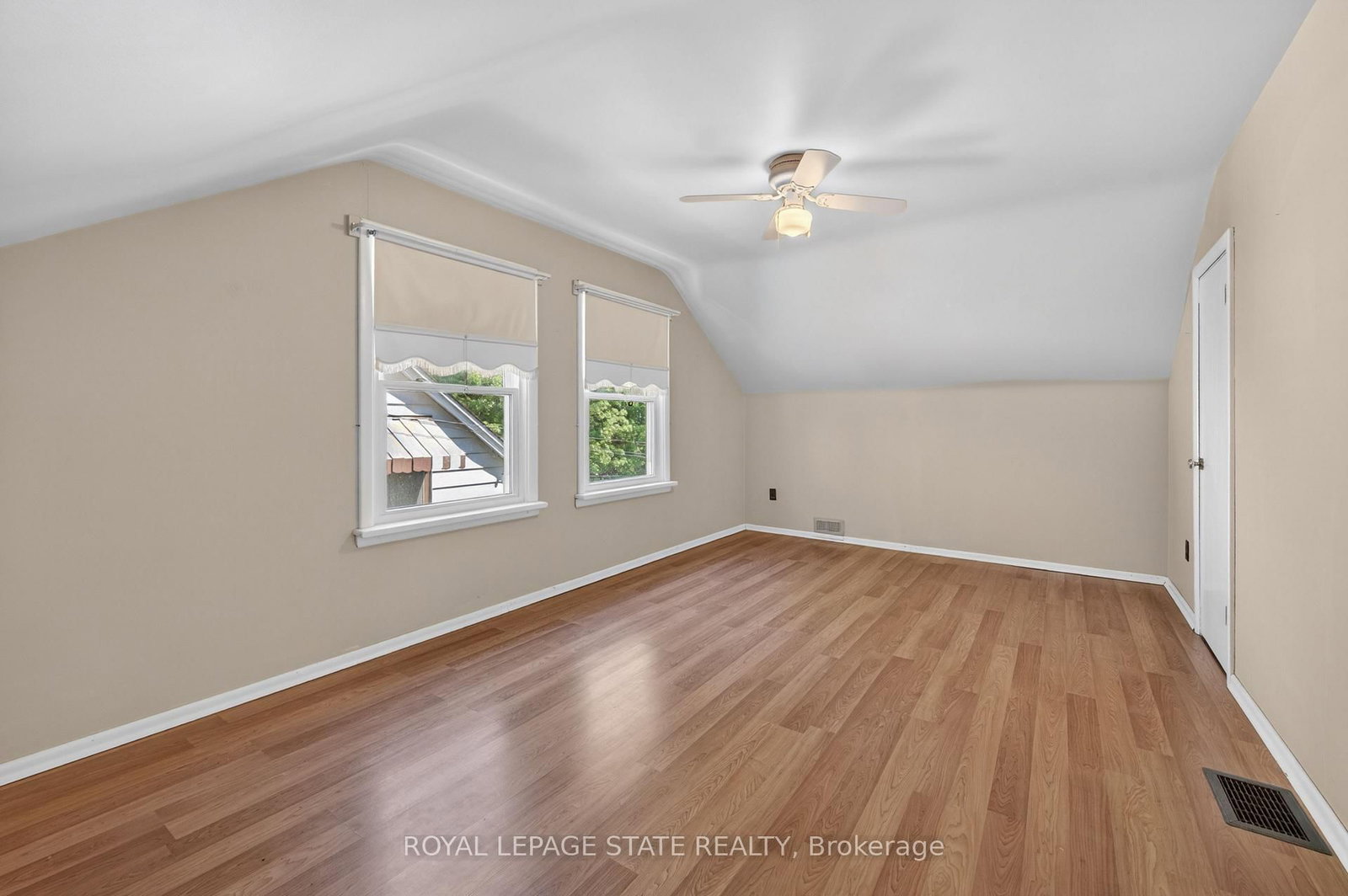16 Brodick Street • Hamilton, ON photo 21
