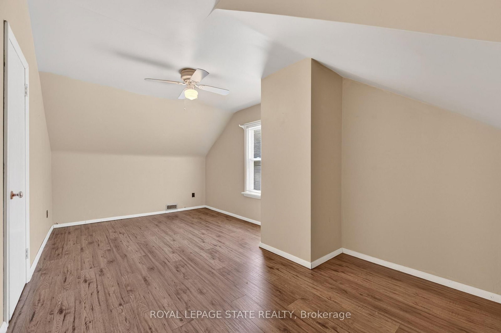 16 Brodick Street • Hamilton, ON photo 23