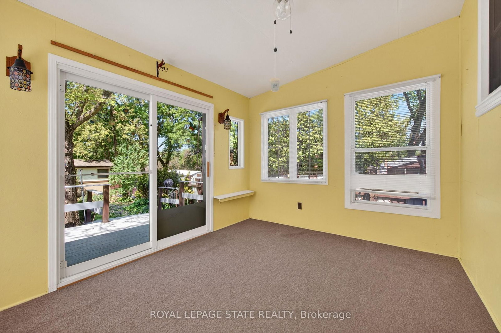 16 Brodick Street • Hamilton, ON photo 38