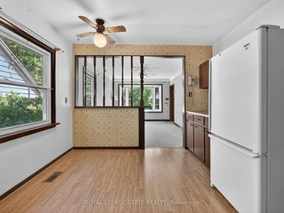 16 Brodick Street • Hamilton, ON photo 9