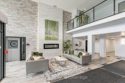 Unit 214 — 35 Kingsbury Square — photo 6