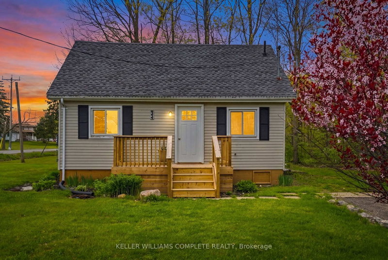 home for lease on 944 Burleigh Road N