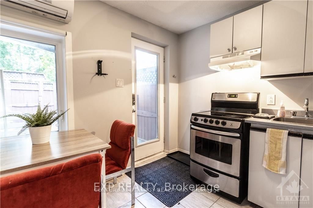 277 St Patrick Street • Ottawa, ON photo 13
