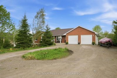4 McGillivray Lane — photo 3