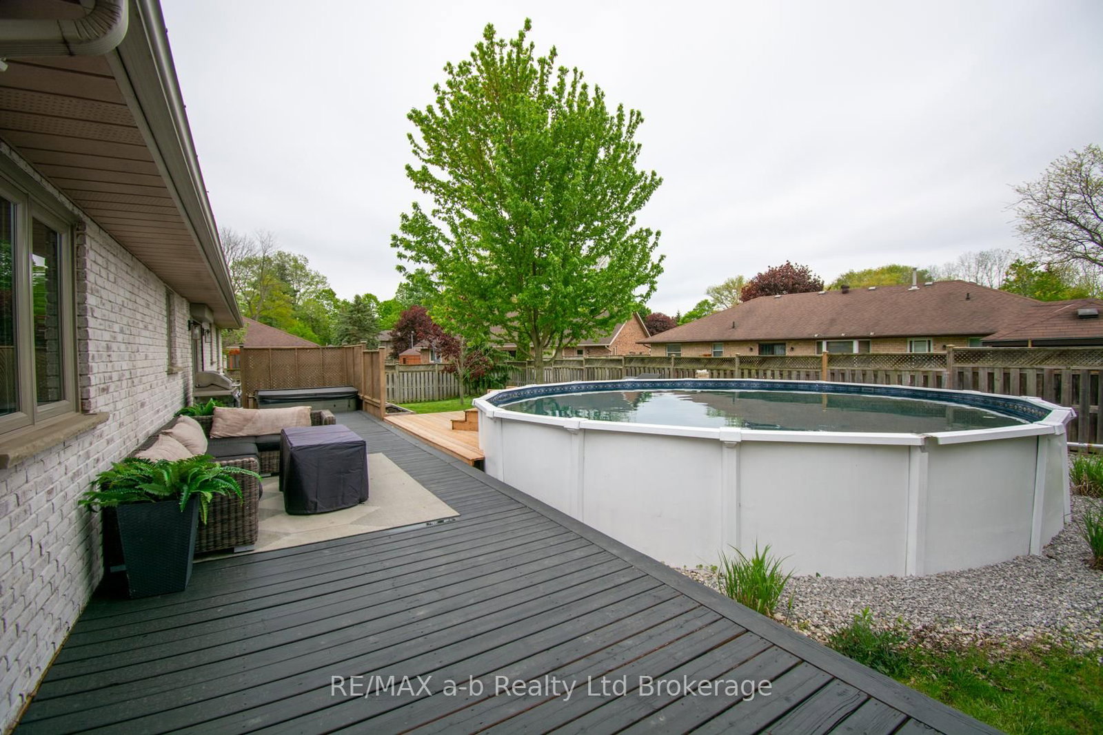 3 Belfast Circle • Tillsonburg, ON photo 39