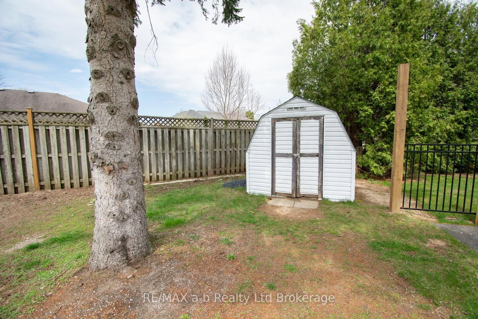 3 Belfast Circle • Tillsonburg, ON photo 46