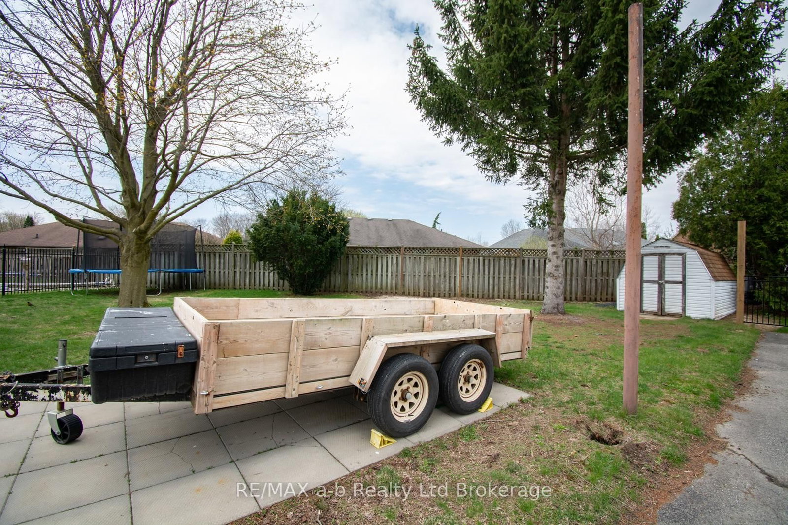 3 Belfast Circle • Tillsonburg, ON photo 48