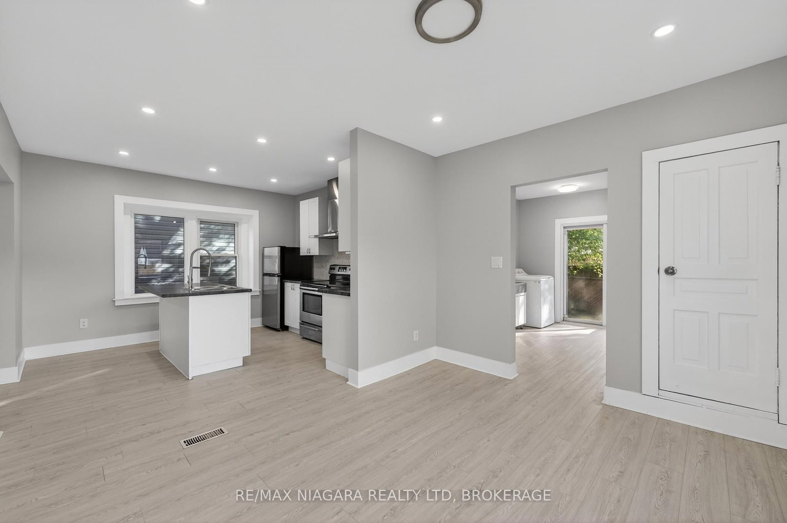173 Lake Street • St. Catharines, ON photo 14