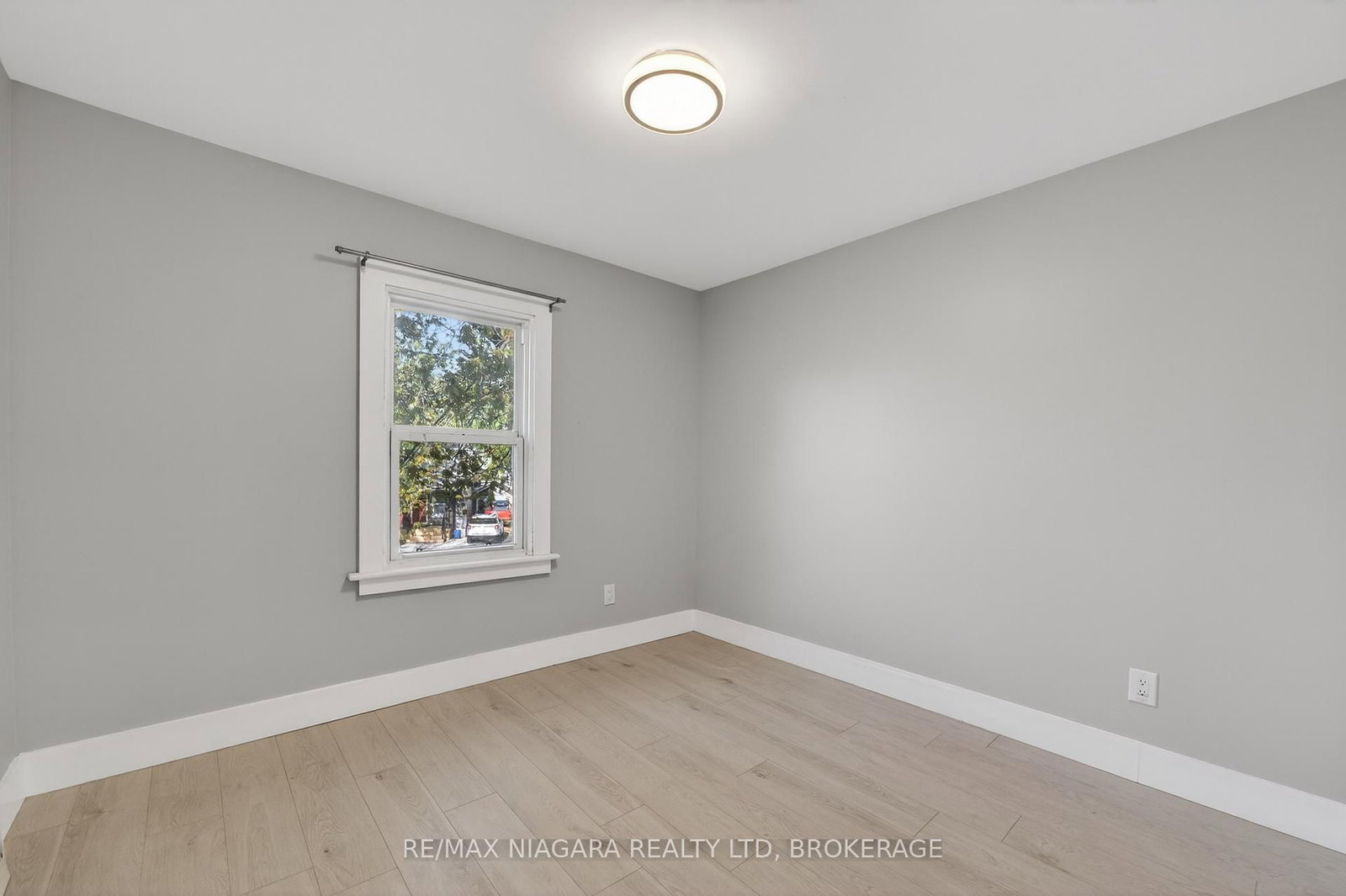 173 Lake Street • St. Catharines, ON photo 26