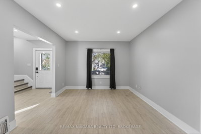 173 Lake Street • St. Catharines, ON photo 8