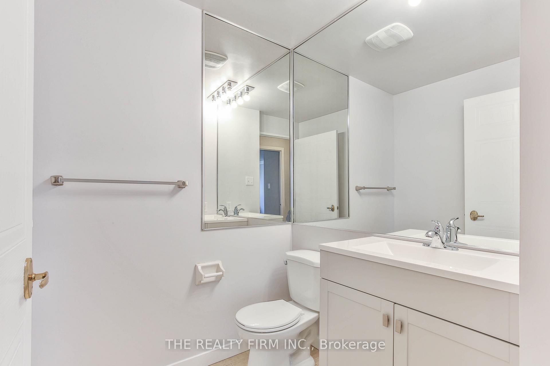 570 Proudfoot Lane, Unit 309