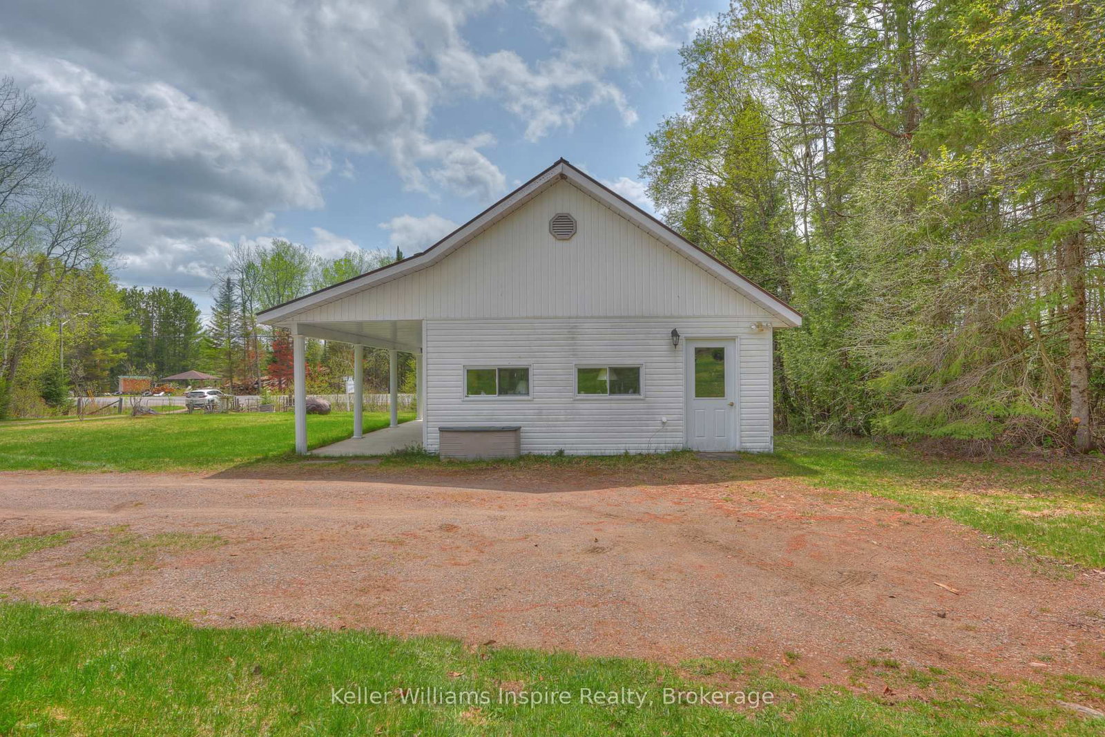 5311 Loop Road • Highlands East, ON photo 6