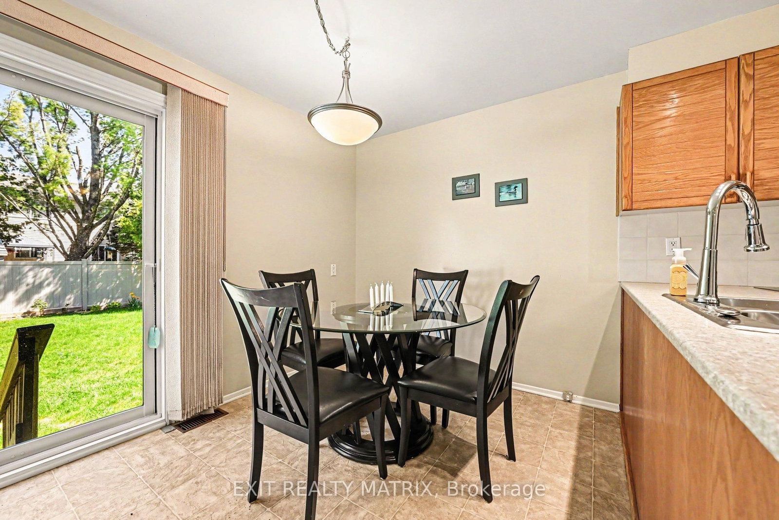 5968 Meadowglen Drive • Orleans, ON photo 12
