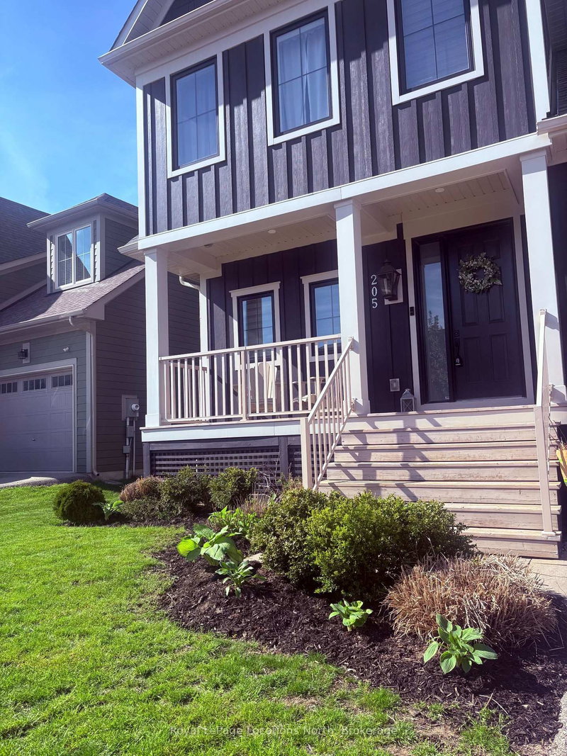 205 Yellow Birch Crescent