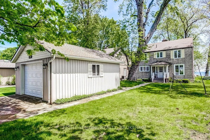 306 Prospect Point Road S