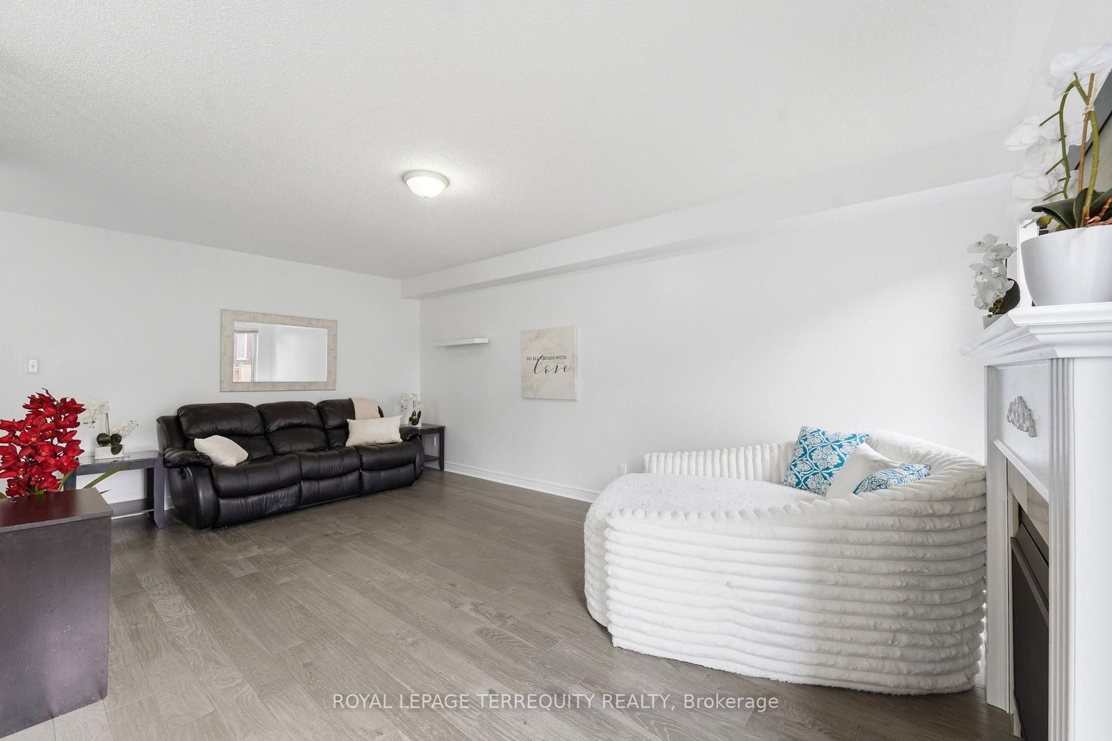 35 Colonel Lyall Street • St. Catharines, ON photo 5