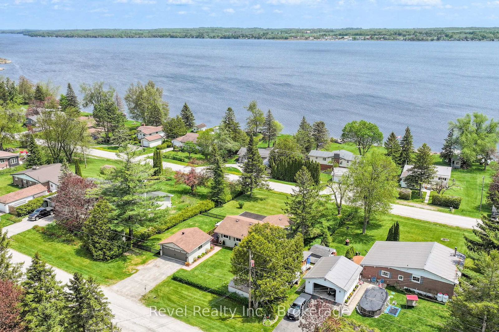 133 E Victoria Drive • Kawartha Lakes, ON photo 1