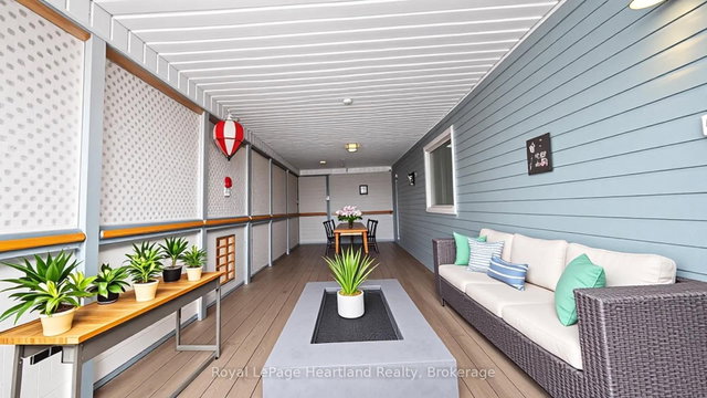 45 REDFORD Drive