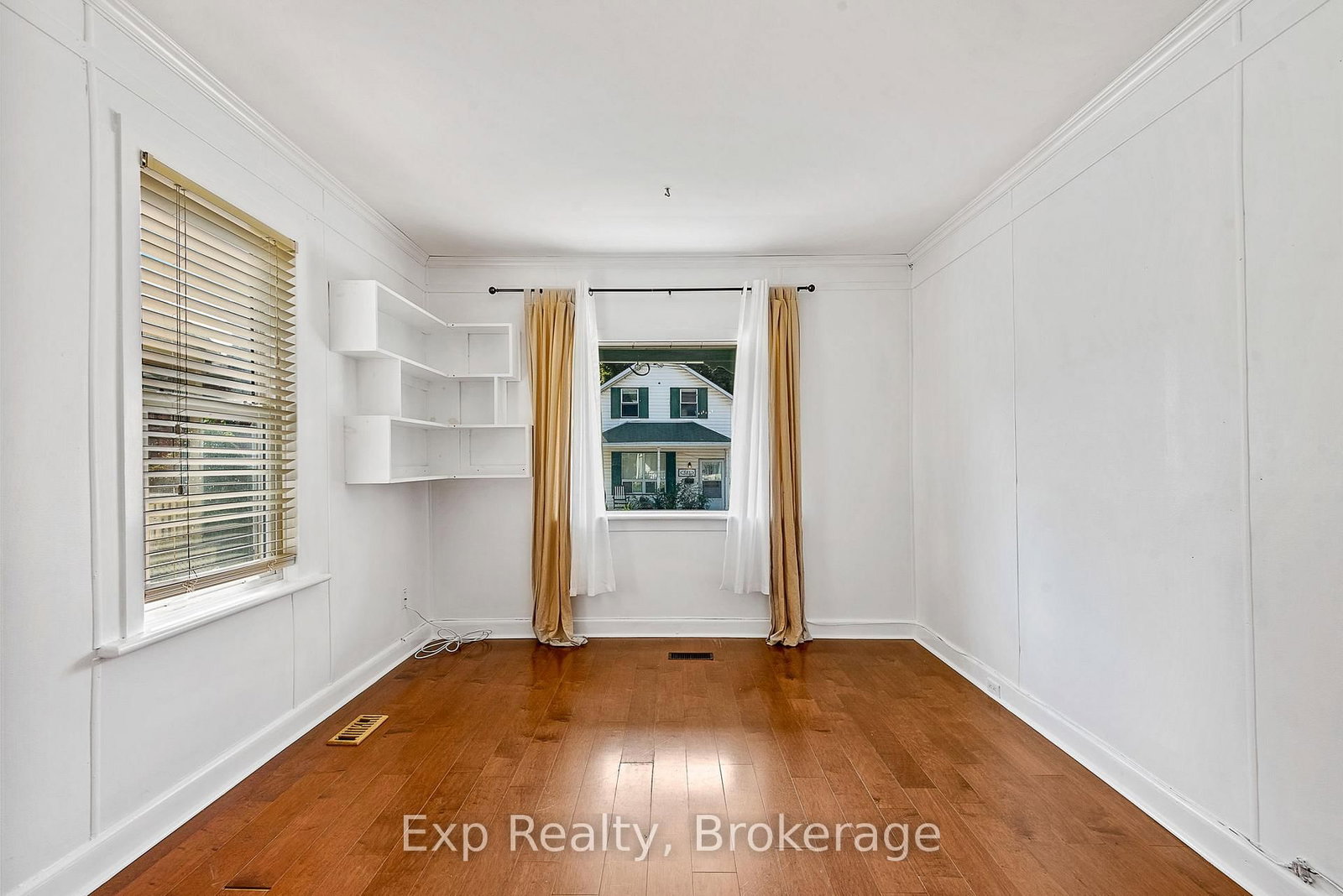 584 Maiden Lane • Peterborough, ON photo 10