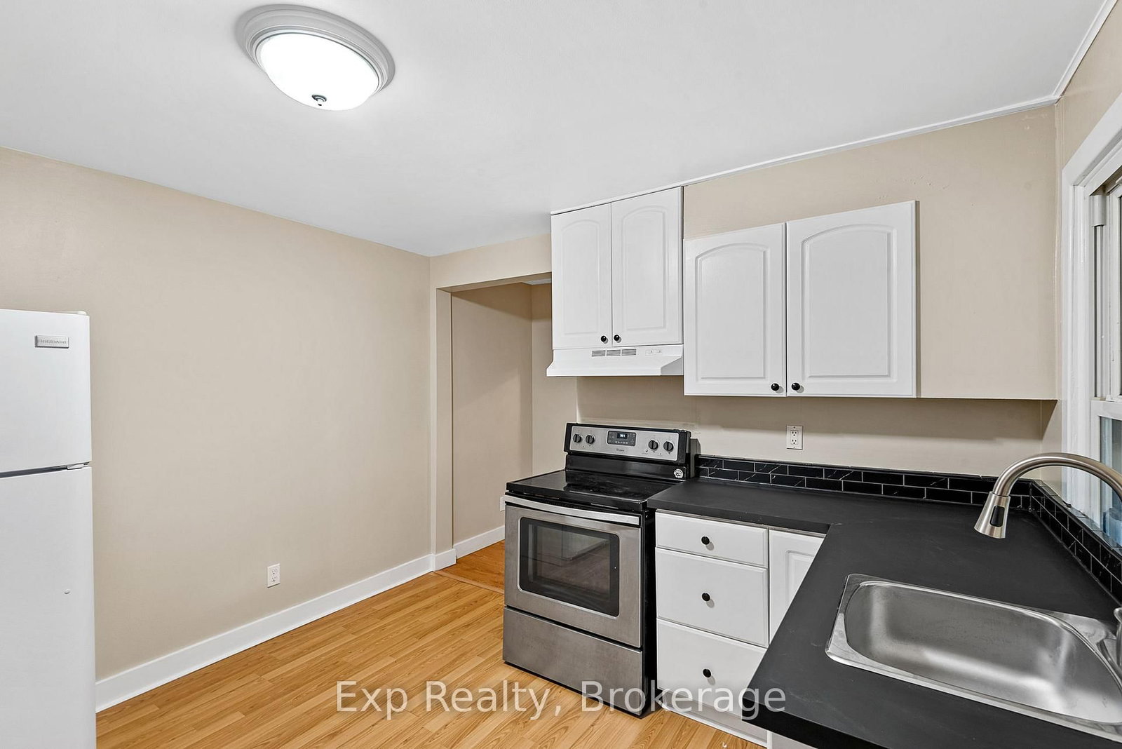 584 Maiden Lane • Peterborough, ON photo 16