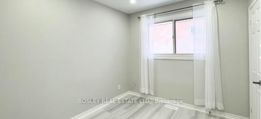 100 Fairway Road N - Photo 5