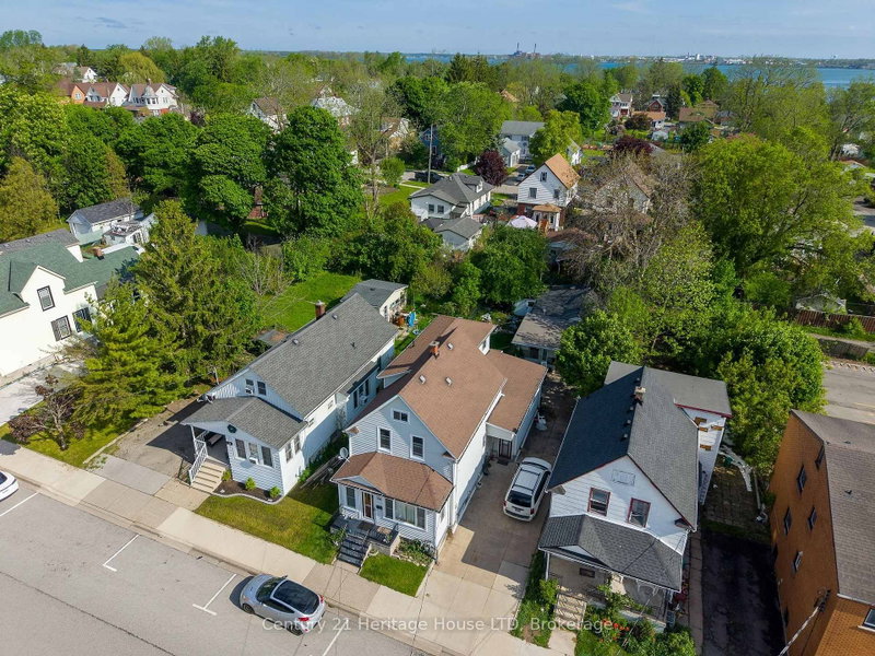 20 Dufferin Street