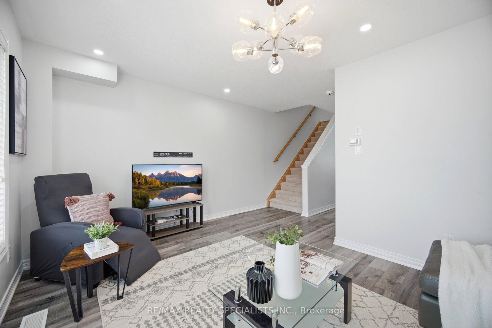 390 Linden Drive • Cambridge, ON photo 10