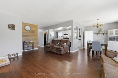 93 Frontenac Crescent • Deep River, ON photo 9