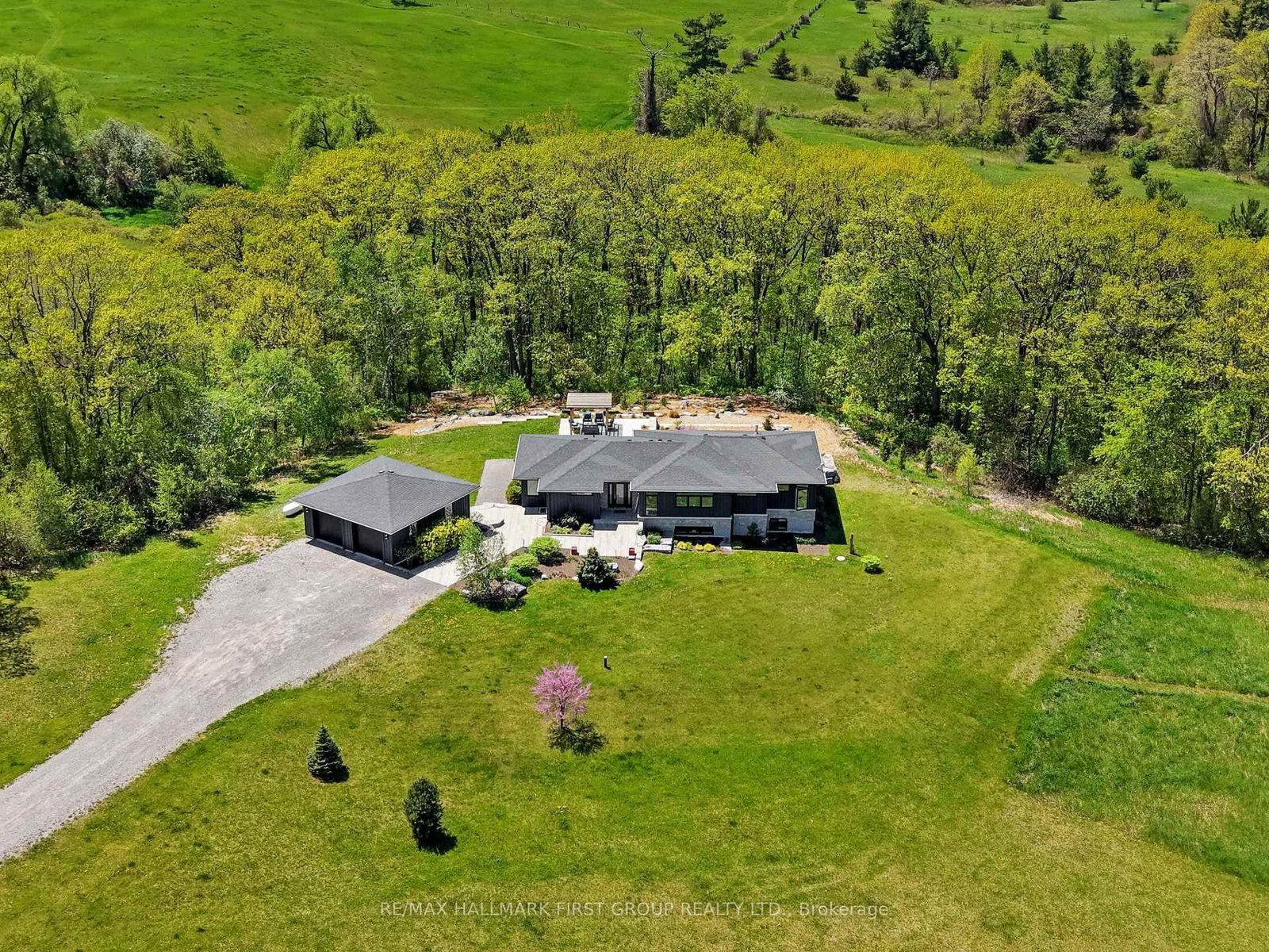 5206 Sully Road • Hamilton Township, ON photo 1