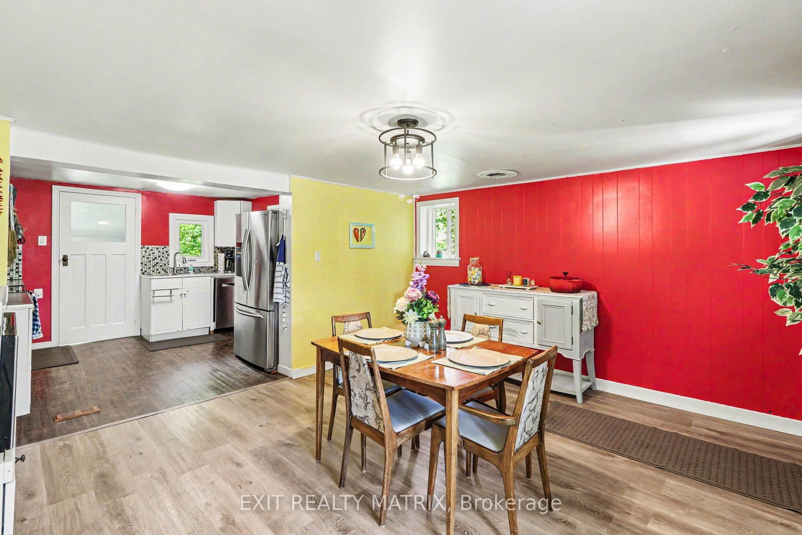4122 Broadway Street • Vernon, ON photo 10