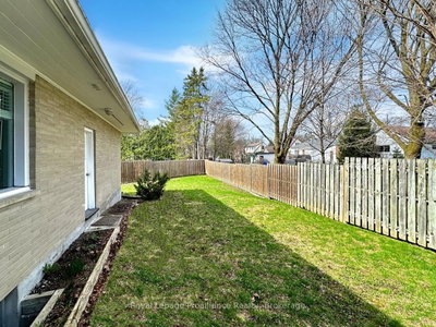 7 Eastwood Park Drive — photo 4